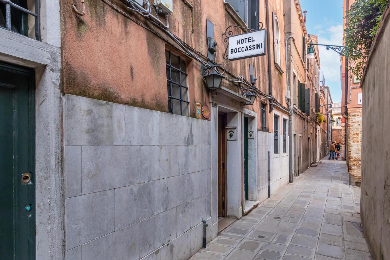 Hotel Casa Boccassini Venesia Bagian luar foto