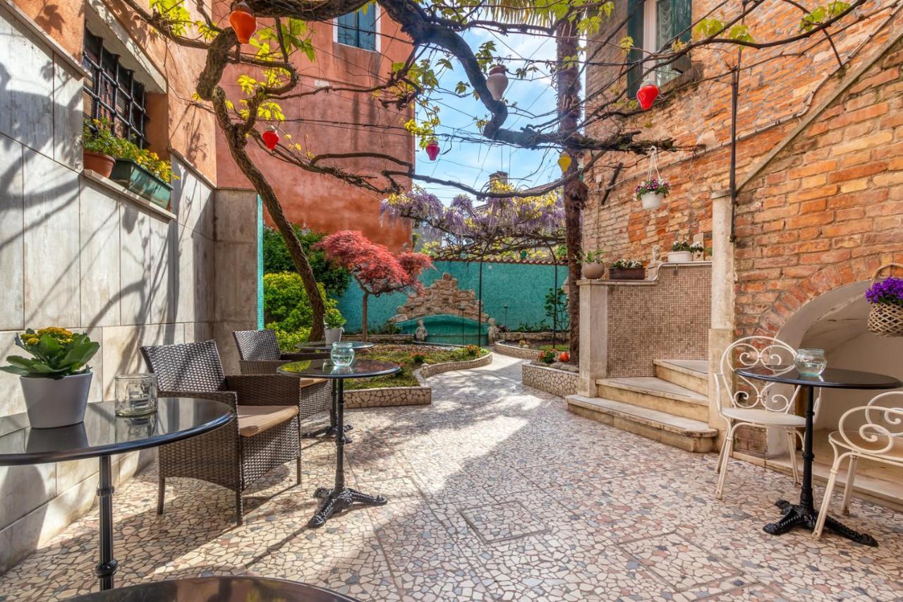 Hotel Casa Boccassini Venesia Bagian luar foto
